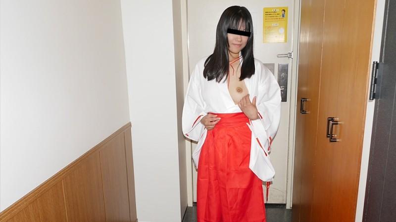 10musume-010720_01 - When I called Deriheru, I came in a shrine maiden costume