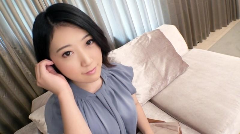 SIRO-4295 - [First shot] [Foreign-affiliated employee] [Mochimochi whitening] A look that never shows in the daytime job.  - The back part-time job started by a serious new employee .. AV application on the net → AV experience shooting 1372