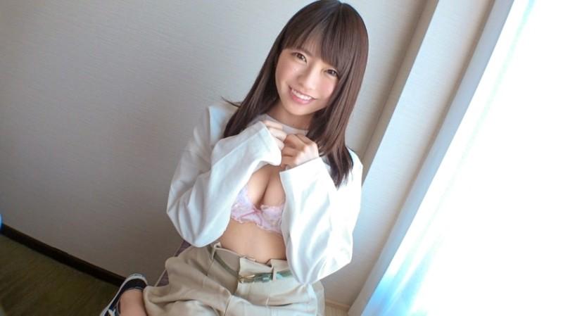 SIRO-4104 - [First shot] [Super cute 18 years old] [Too naive college freshman] A naive 18-year-old beautiful girl who can't stare at the camera because of embarrassment.  - For the second person in my life.. AV application on the net → AV experience