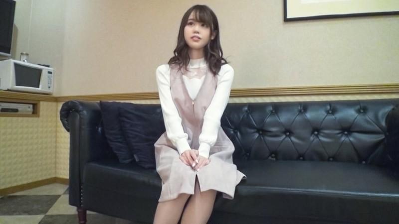 SIRO-3701 - [First shot] AV application on the net → AV experience shooting 924 A beautiful girl who broke up with her boyfriend appeared in AV for the first time!  - With a hand man, "I'm sorry!  - ] And Bishabisha Squirting!  - A Mutsurisukebe